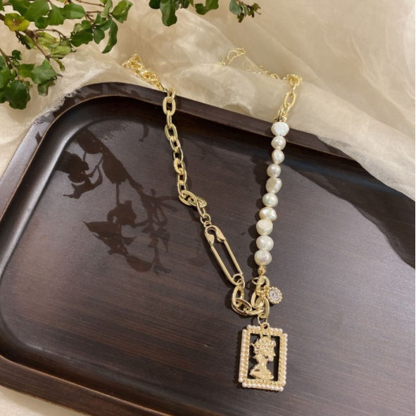 Retro Pearl Necklace New Style Female Trendy Cold Wind Bead Personality Queen Head Pendant Temperament Chain
