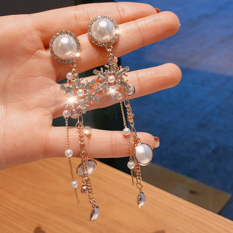 Long pearl earrings