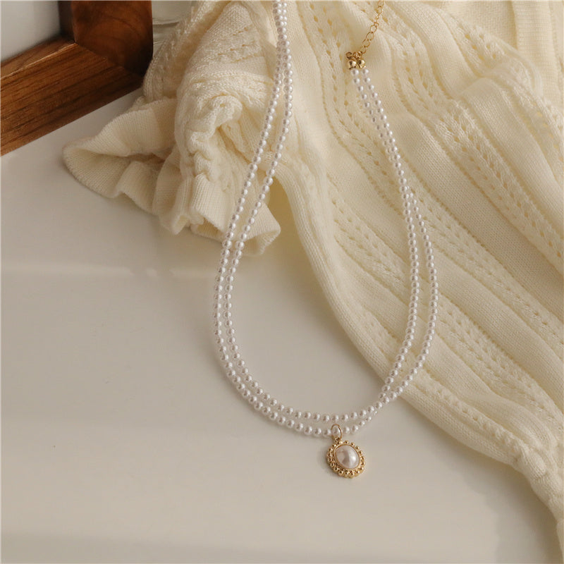 Double pearl necklace